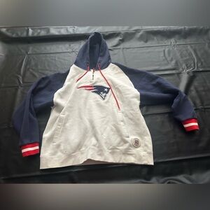 Classic NFL - Gridiron Classic - Reebok Patriots Pullover w/ hoodie/ string